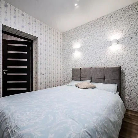 Viktoria Garden Apartment Lviv Exterior photo